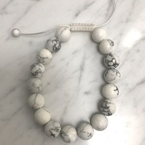 Whit Turquoise Gemstine Bracelet Adjustable